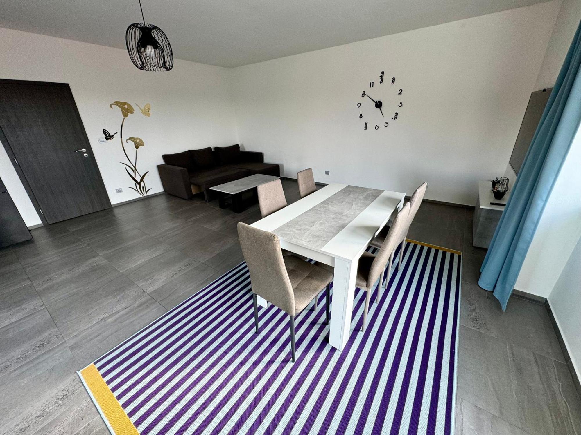 Byt Apartman 74M2 Vyhled Klid Priroda Прага Экстерьер фото